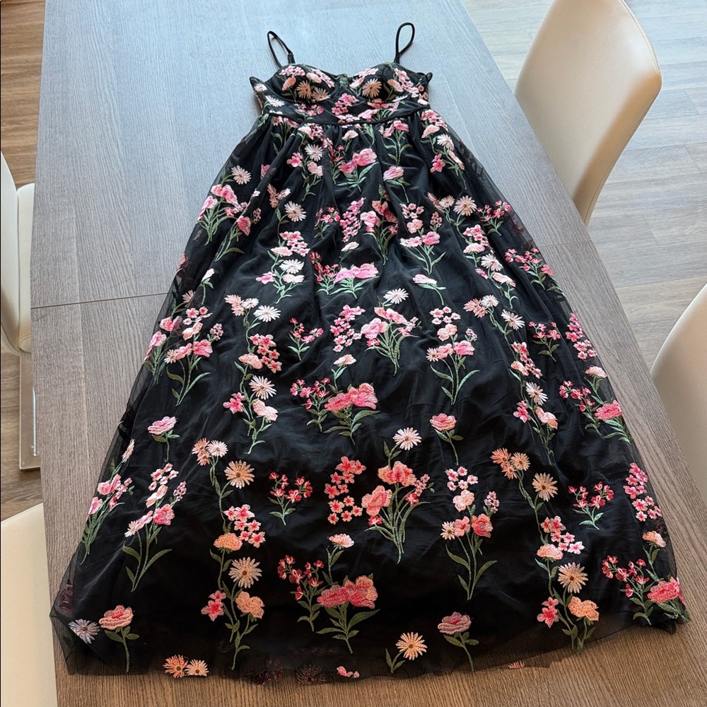 City Studio Women’s Black Floral Embroidered Dress Size 7/8